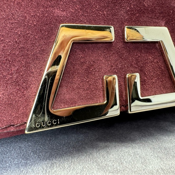 Gucci Rare Suede Flap Burgundy G Logo Bag - Picture 3 of 16